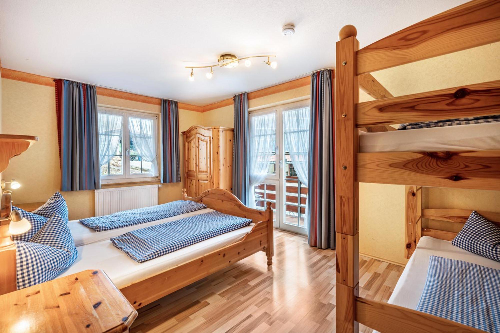 Josenhof Hotel Wolfach Bagian luar foto
